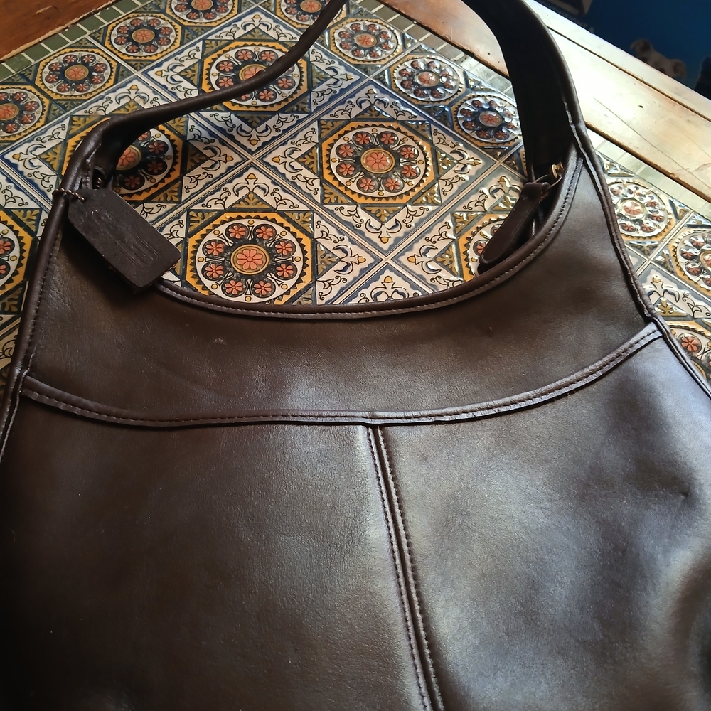Elegant Brown Leather Men's Bag